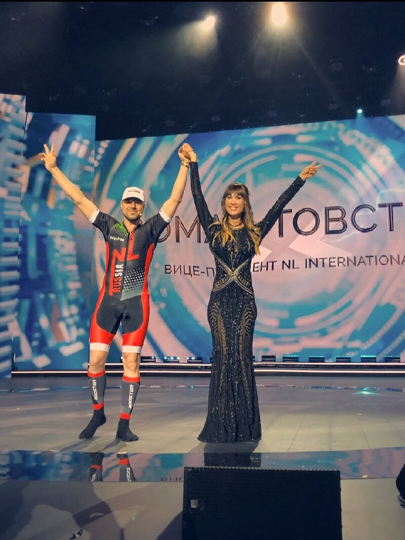 Елена и Роман Товстик считались идеальной, успешной парой