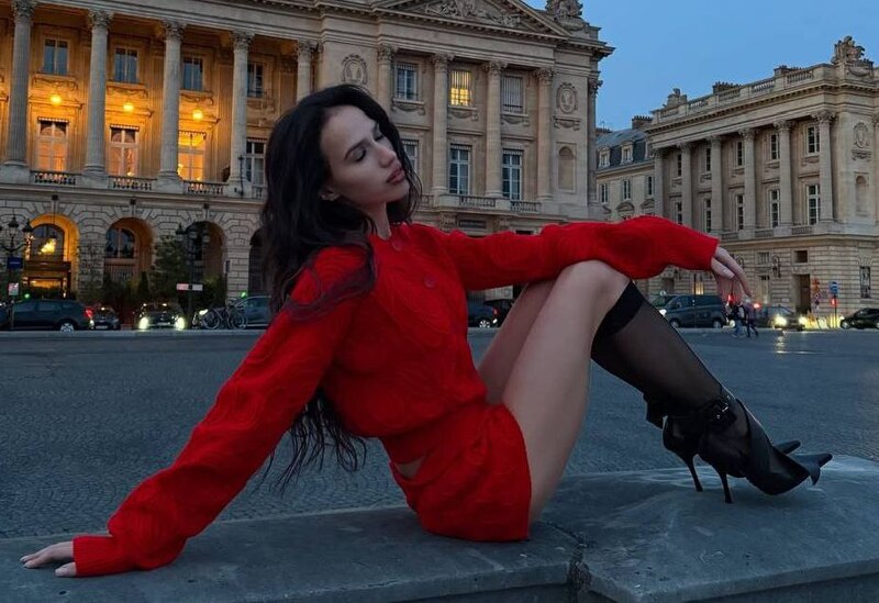 Алина Загитова в Париже