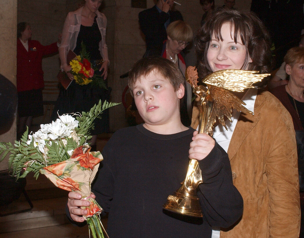Евгения Добровольская с сыном Николаем. Фото 2002 год