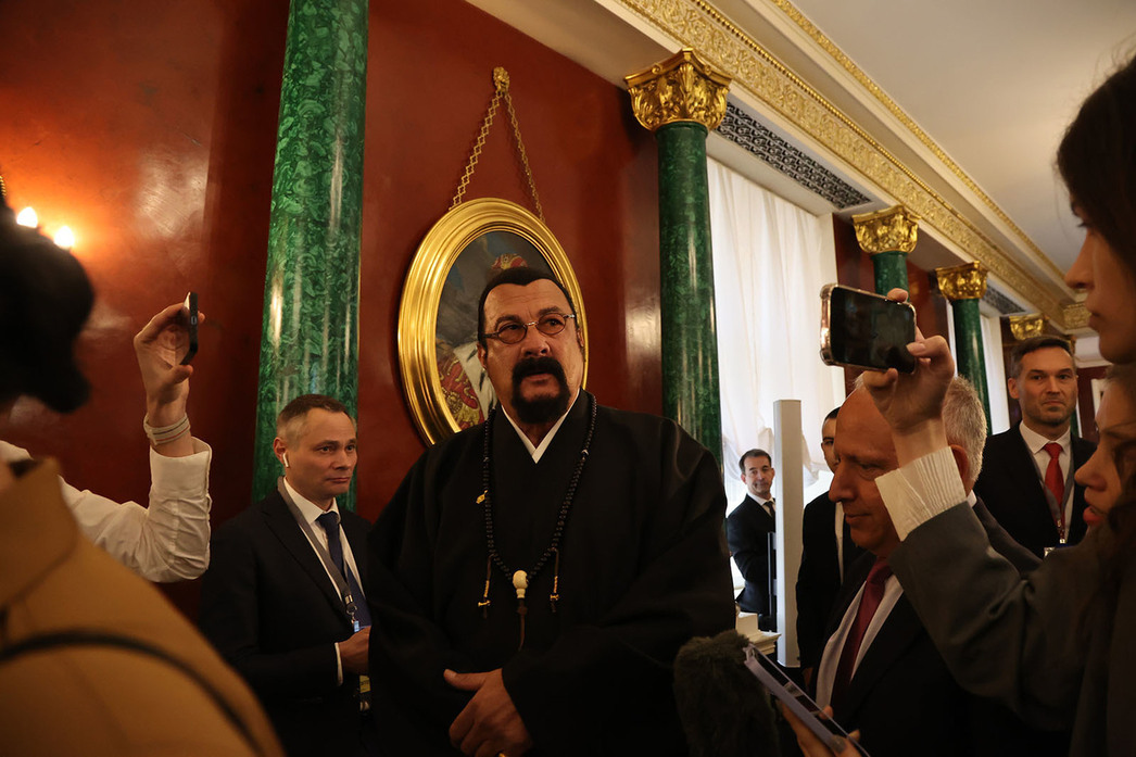 Стивен Сигал