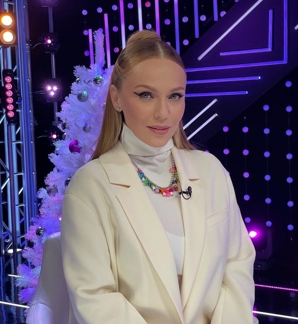 Альбина Джанабаева