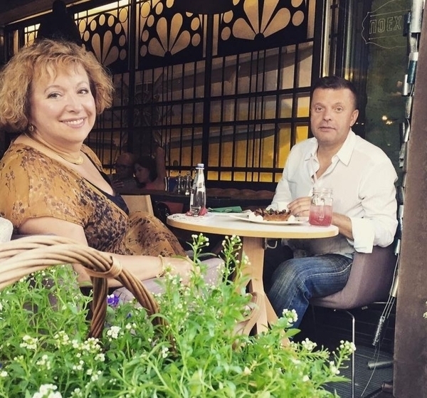 Леонид Парфенов и Елена Чекалина