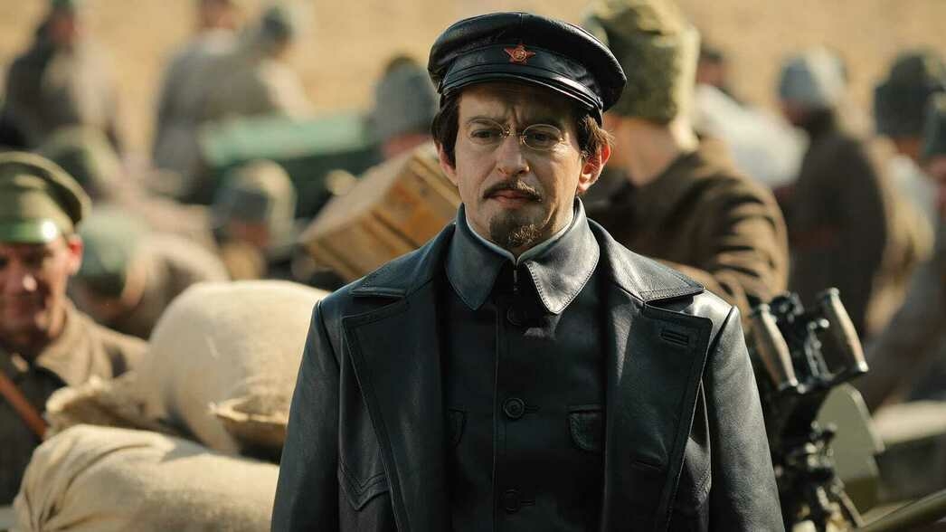 Константин Хабенский в фильме "Троцкий"