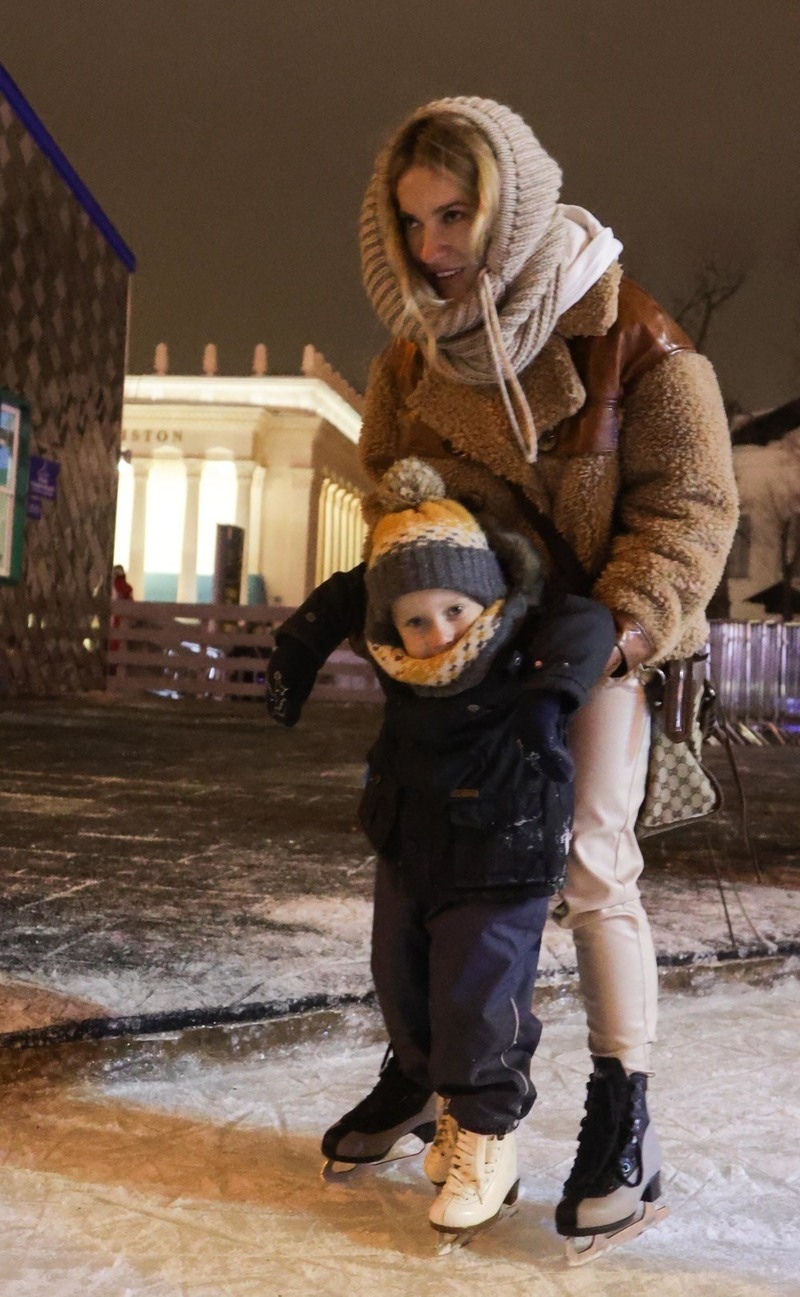 На ВДНХ открылся каток