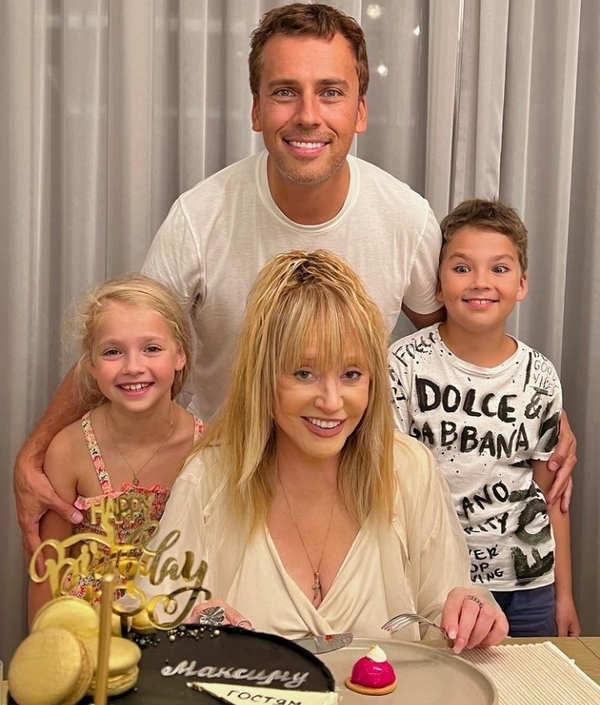 Максим Галкин отметил в июне день рождения в кругу семьи