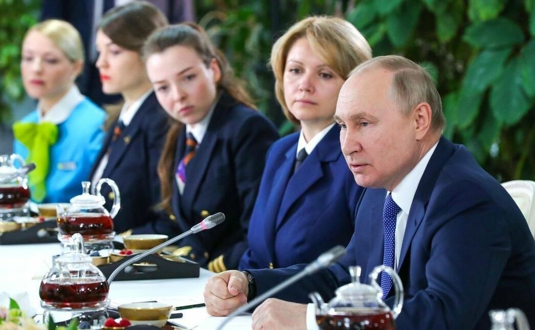 5 марта. Встреча с представительницами лётного состава российских авиакомпаний