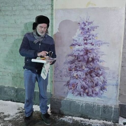 Никас Сафронов подарил Москве новогодний стрит-арт, но картину быстро закрасили городские власти