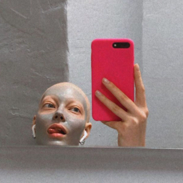 Яна Добролюбова
