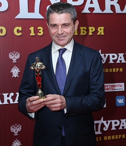 Владимир Маркин