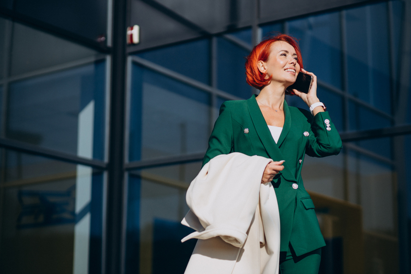 В офис как на подиум: нескучные тренды для работы и не только
