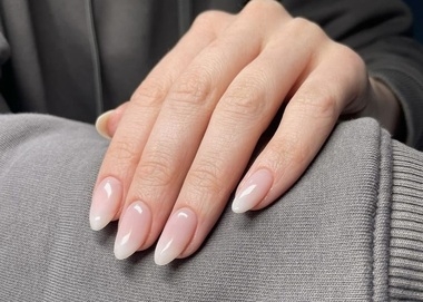 BB-маникюр: главный beauty-тренд от звезд, который покоряет естественностью