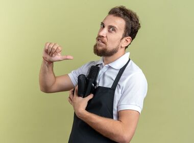 Немужская профессия: что заставляет сильный пол идти в бьюти сферу
