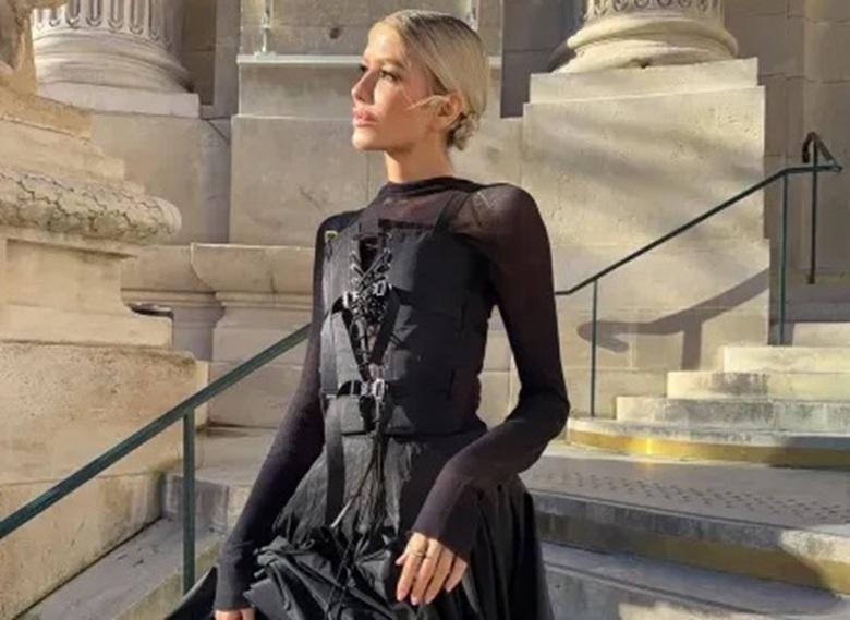 Лена Перминова вышла в свет в «бронежилете»