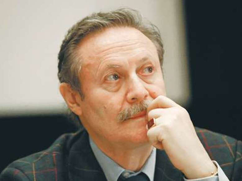 Юрий Соломин