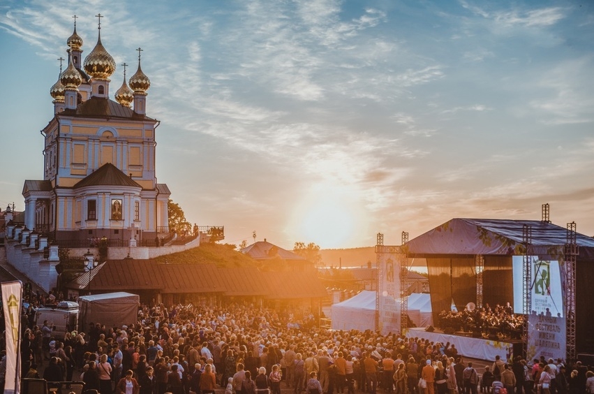Встречаем лето правильно: Шаляпин, Гарри Поттер и много книг