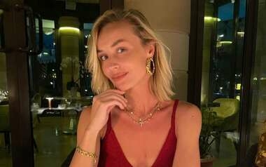 Полина Гагарина закрутила роман с танцором