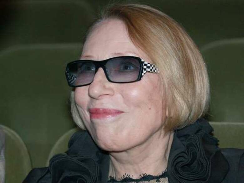 Инна Чурикова