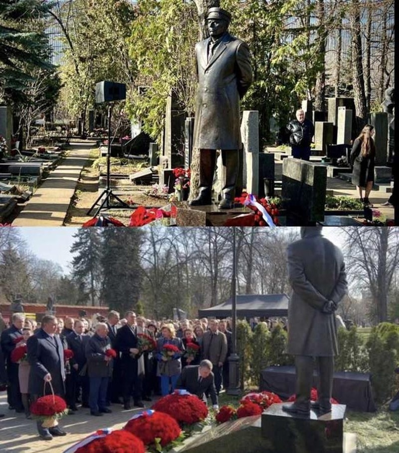 Политик умер ровно год назад
