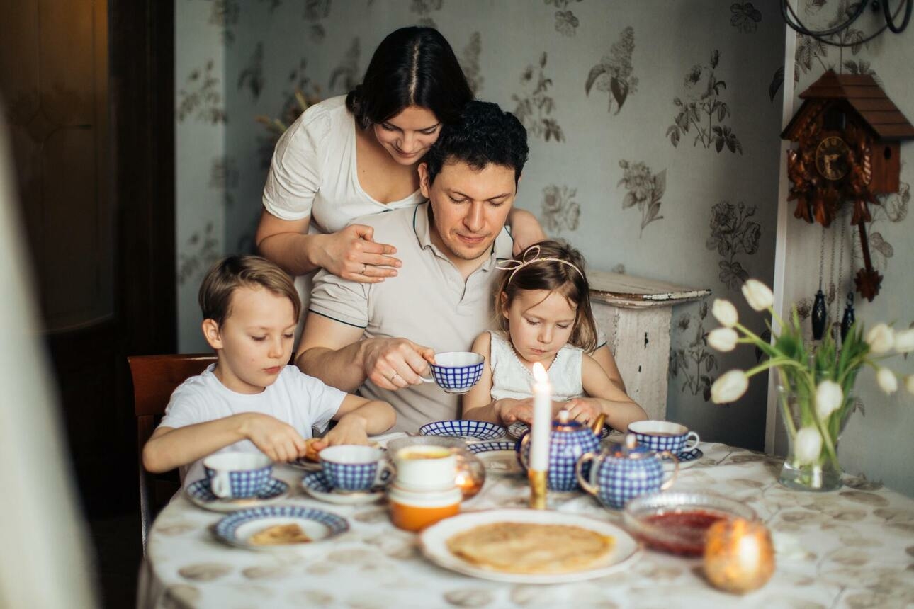 почему бы не приготовить вкуснейшие десерты всем вместе?