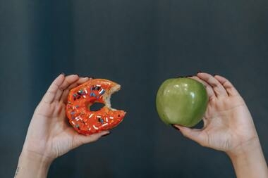 Пищевая зависимость: что с ней делать и как бороться (и надо ли)