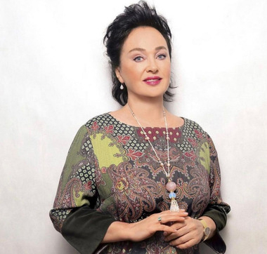 Лариса Гузеева