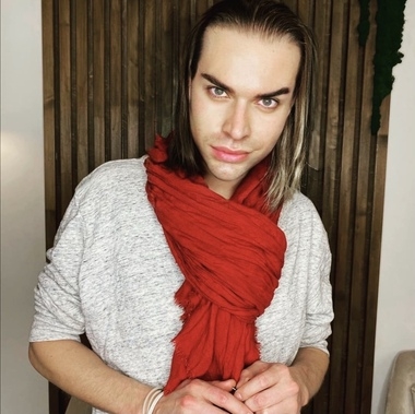 Гоген Солнцев