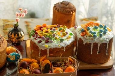 Также помните, что кислота некоторых фруктов и ягод при сочетании с молочными продуктами дает горький вкус