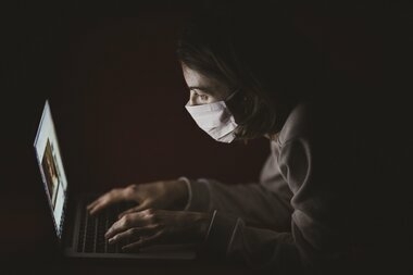 COVID−19: в России установлен новый антирекорд