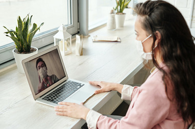 В Москве частично возвращают удаленную работу