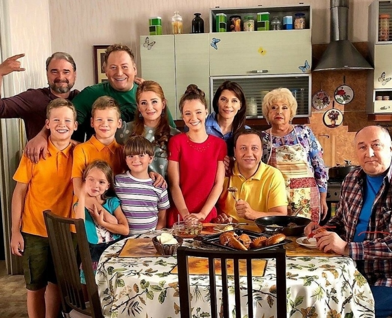 Актеры сериала "Воронины"