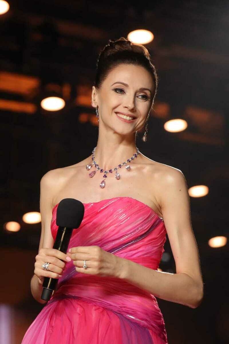Прима-балерина Большого театра всегда нужно оставаться в идеальной форме