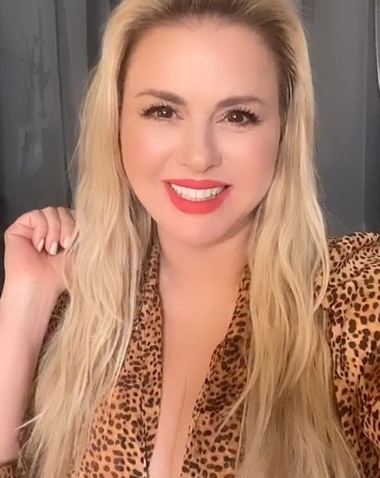 Анна Семенович