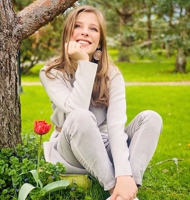 Лиза Арзамасова