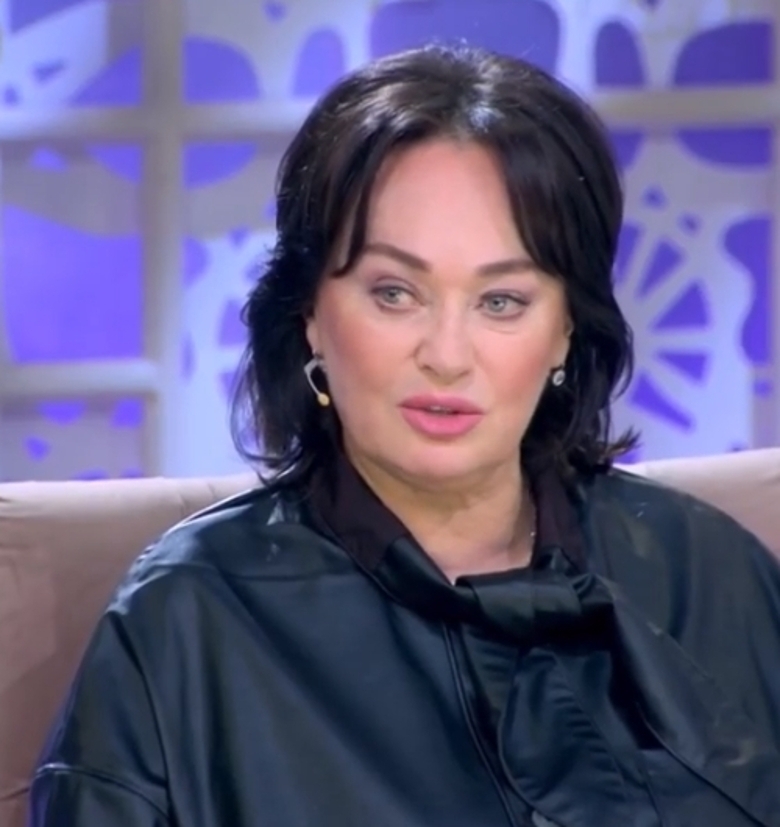 ЛАРИСА ГУЗЕЕВА