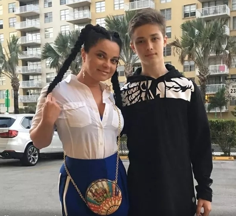 Наташа Королева и ее сын Архип