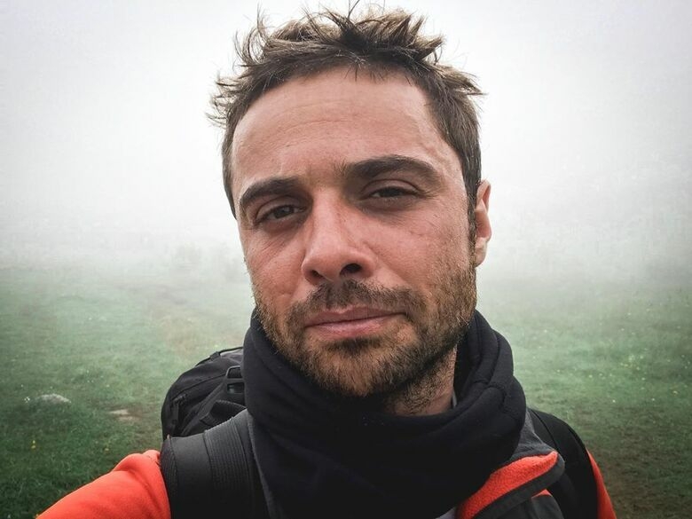 Актер Илья Глинников
