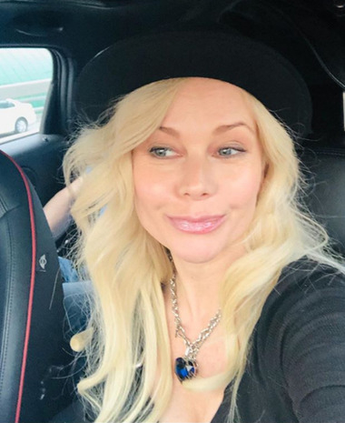 Елена Корикова