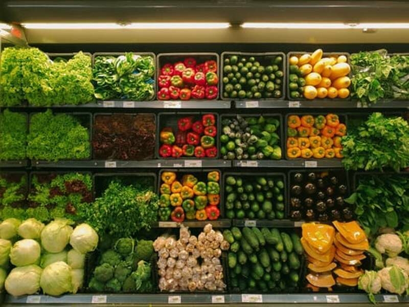 хумус вкусно есть со свежими овощами