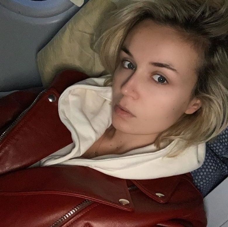 ПОЛИНА ГАГАРИНА