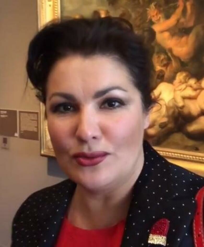 Анна Нетребко
