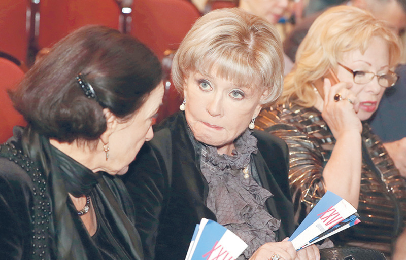 Вера Алентова