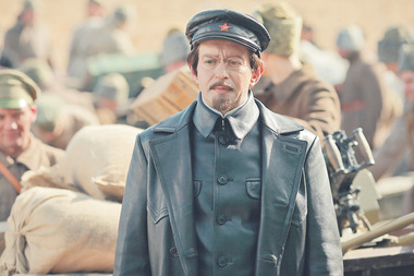 9 лучших сериалов года