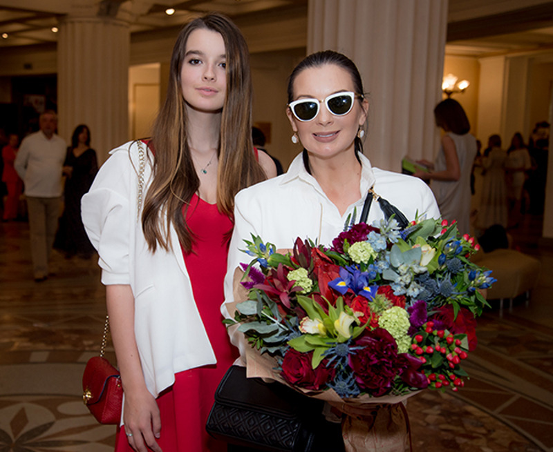 Екатерина Стриженова с дочерью Александрой