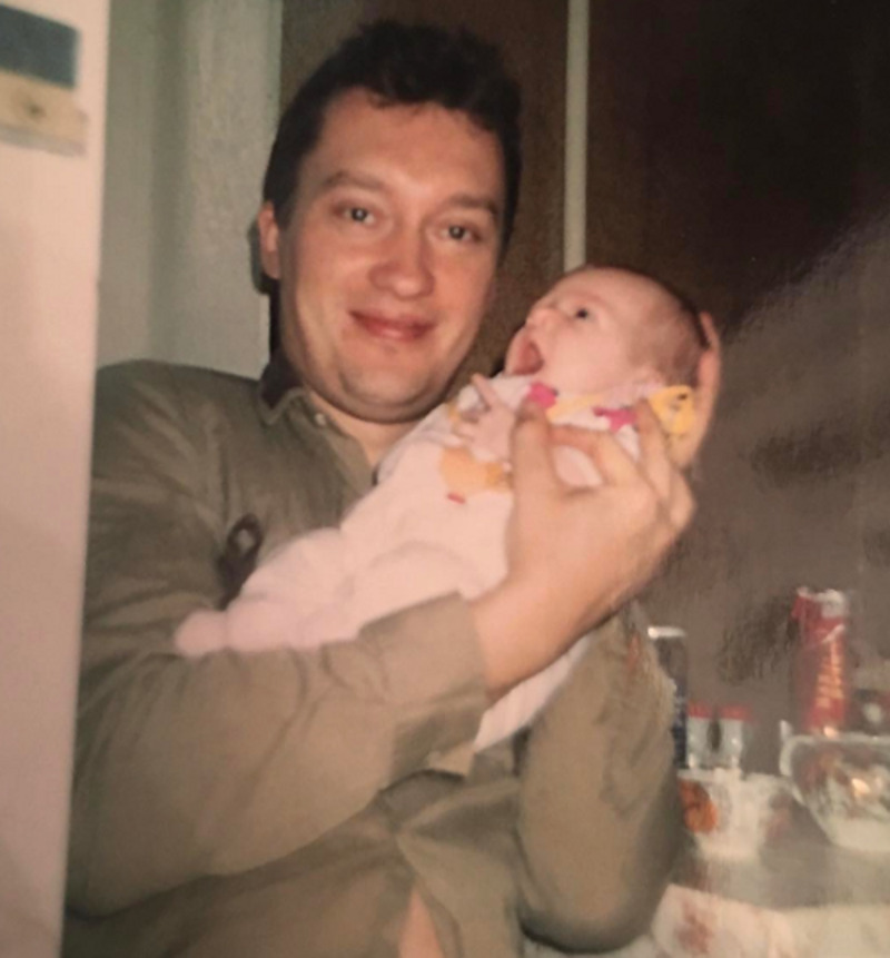 Вадим Тюльпанов с маленькой Миланой