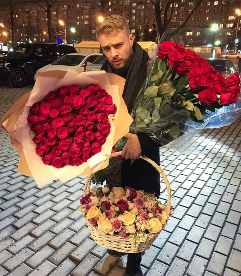 Крид спешит порадовать девушку?