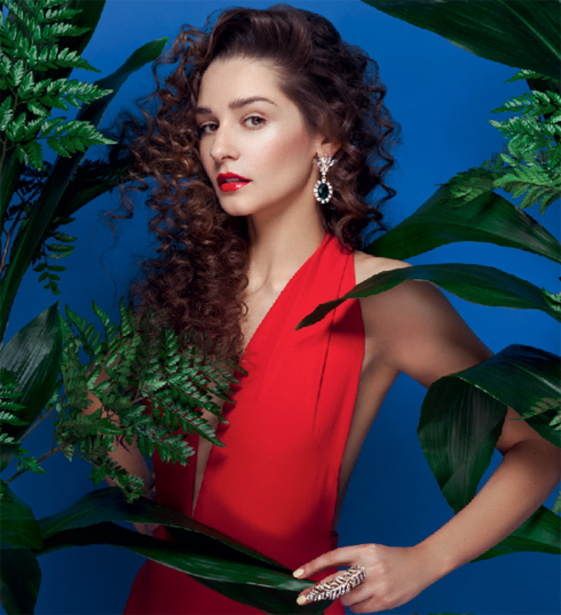 Комбинезон, Boudoir by Alina Ilina; украшения, Lux Brand