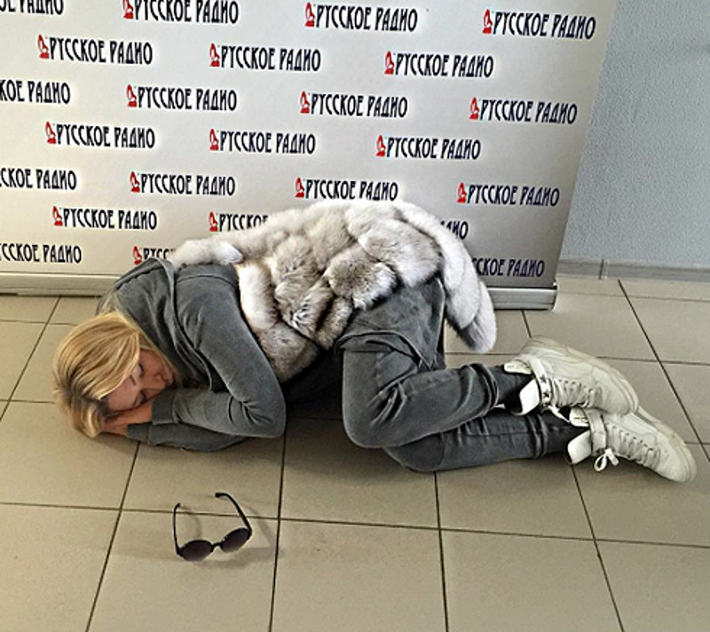 Певица показала этой фотографией, насколько она устала