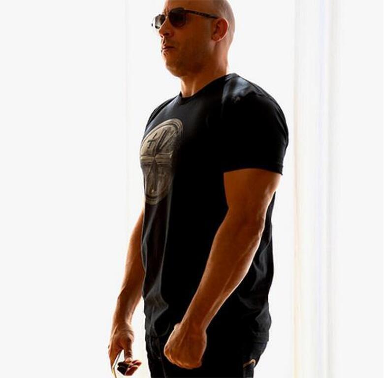 Вин Дизель опроверг слухи о том, что потерял форму. Фото: Instagram.com/vindiesel.