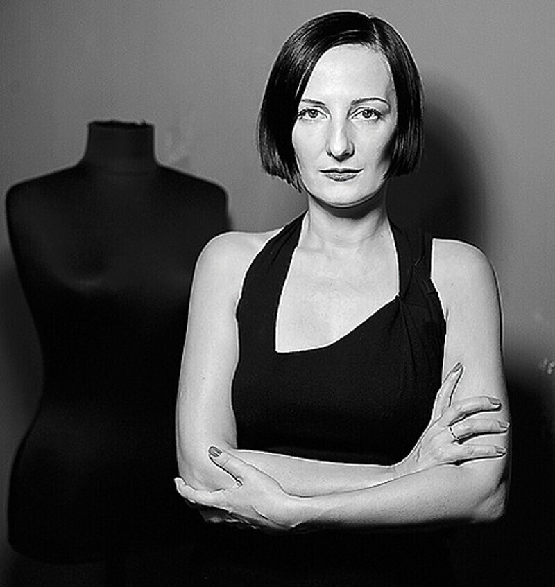 «Цвет сезона – бескомпромиссный черный», - считает Светлана Тегин. Фото: материалы пресс-служб.