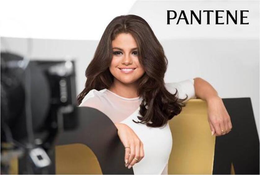 Селена Гомес — новый глобальный посол Pantene Pro-V